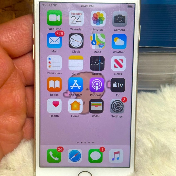 Apple iPhone 7 32 Gb Verizon. (Please read full description). - Picture 1 of 8